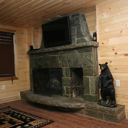 Cupid'S Cabin Гетлинбург Екстериор снимка