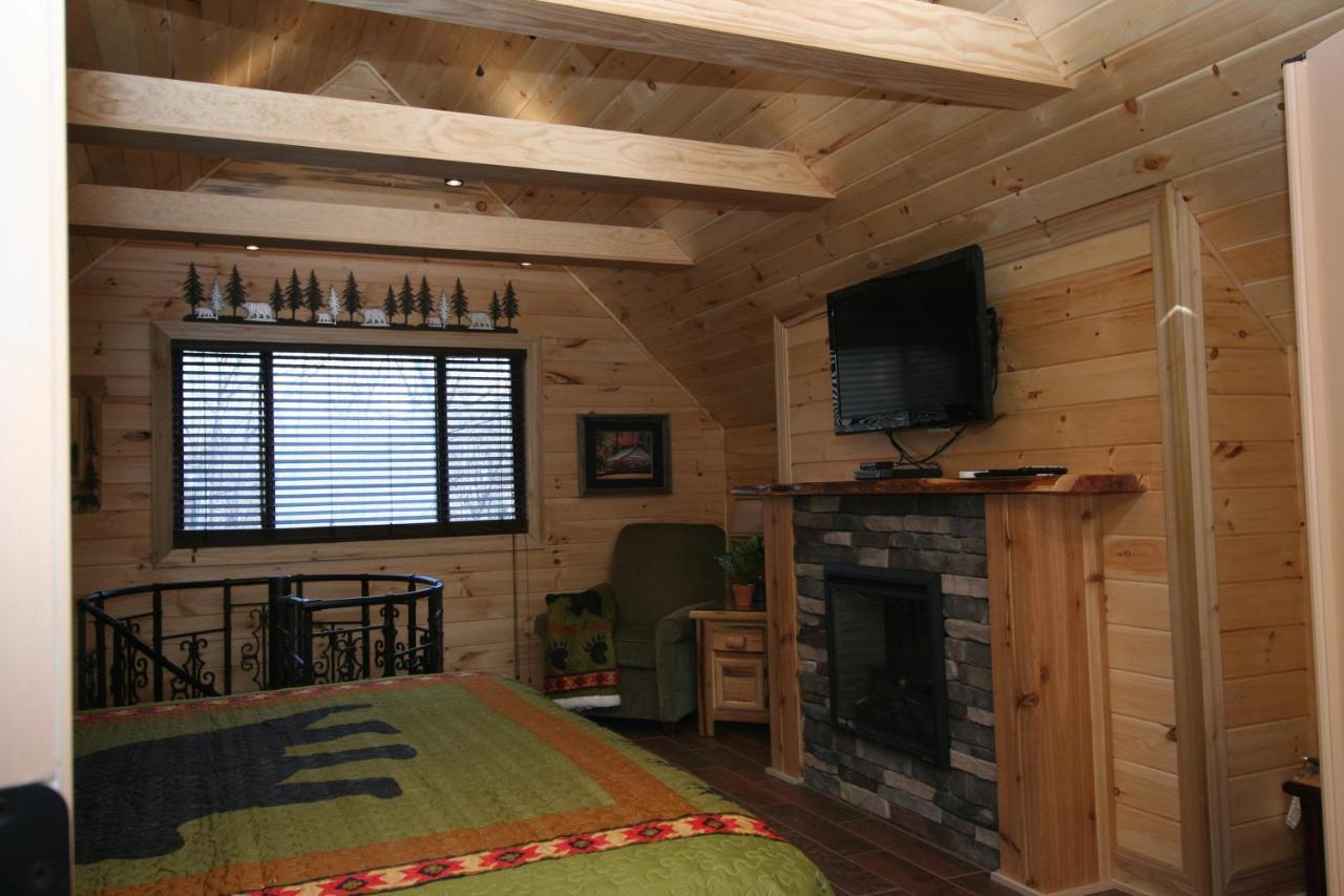 Cupid'S Cabin Гетлинбург Екстериор снимка